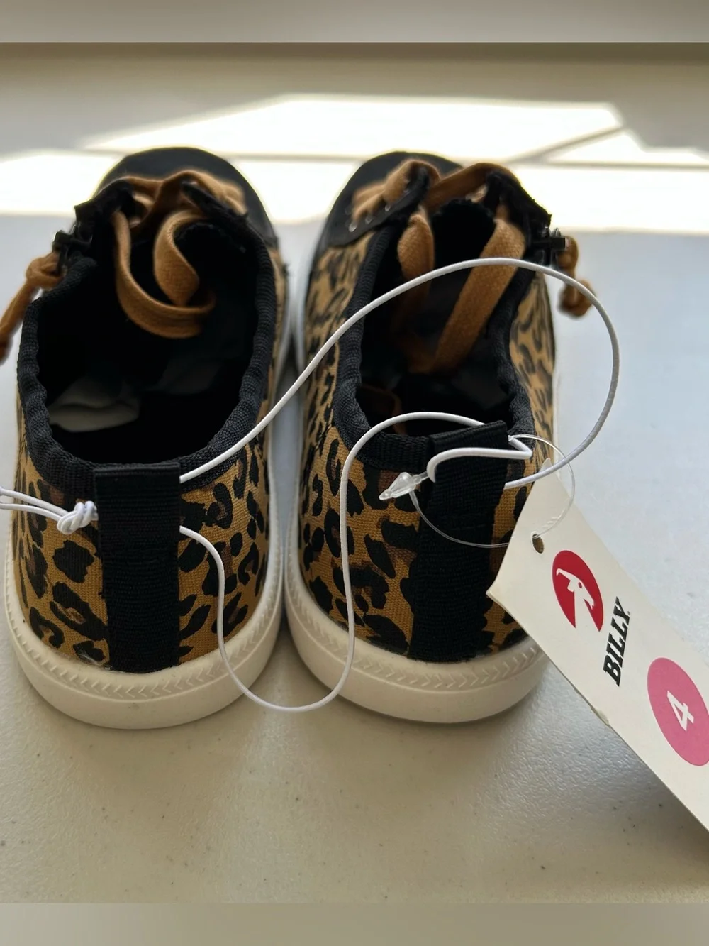 Billy Footwear Kids Shoes Size 4 Black Cheetah Harbor Essential Low Top New